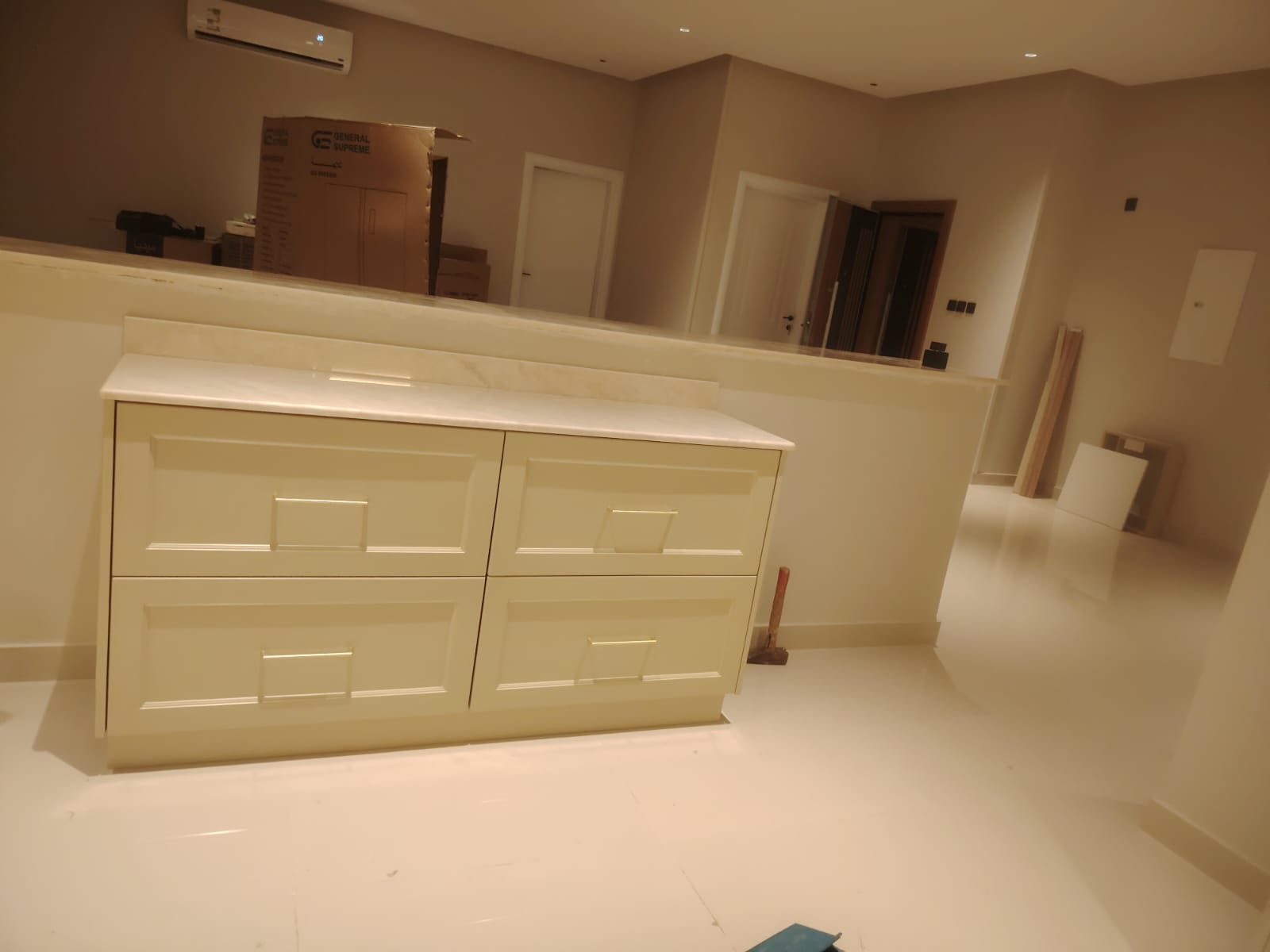 "تركيب مطابخ ألمنيوم، صيانة شاملة، وتغيير سحابات"