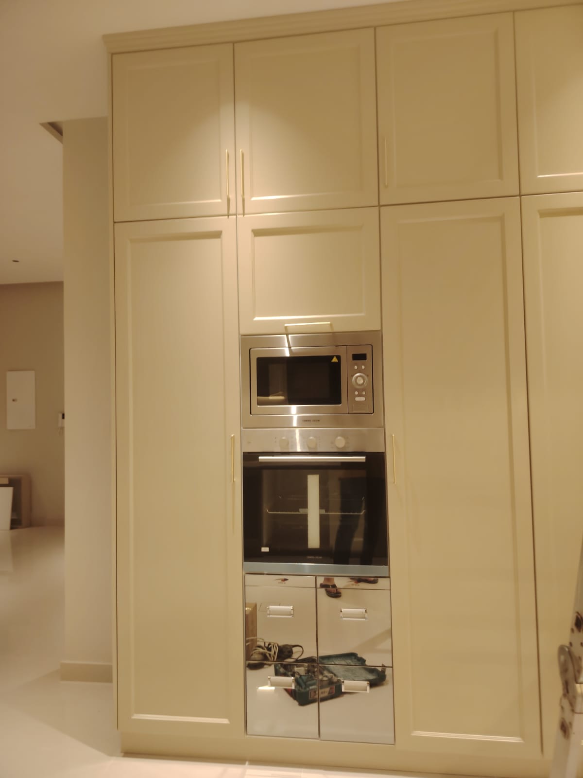 "تركيب مطابخ ألمنيوم، صيانة شاملة، وتغيير سحابات"