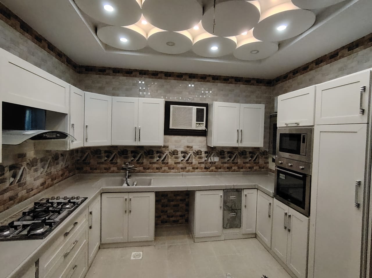 فني تركيب مطابخ جدة